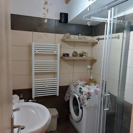 Chrysianna Seaview Apartman *